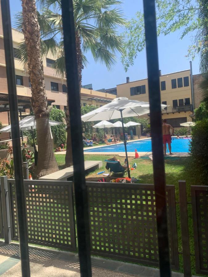 Apartamento Proximo Al Centro De 2 Dormitorios Con Piscina. Seville Ngoại thất bức ảnh